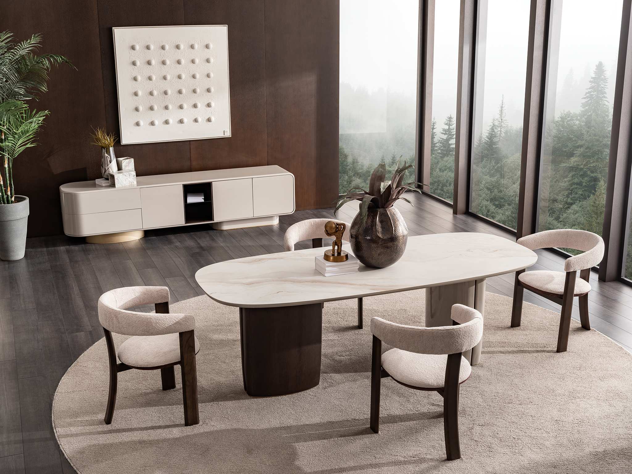 Set Dining Moon
