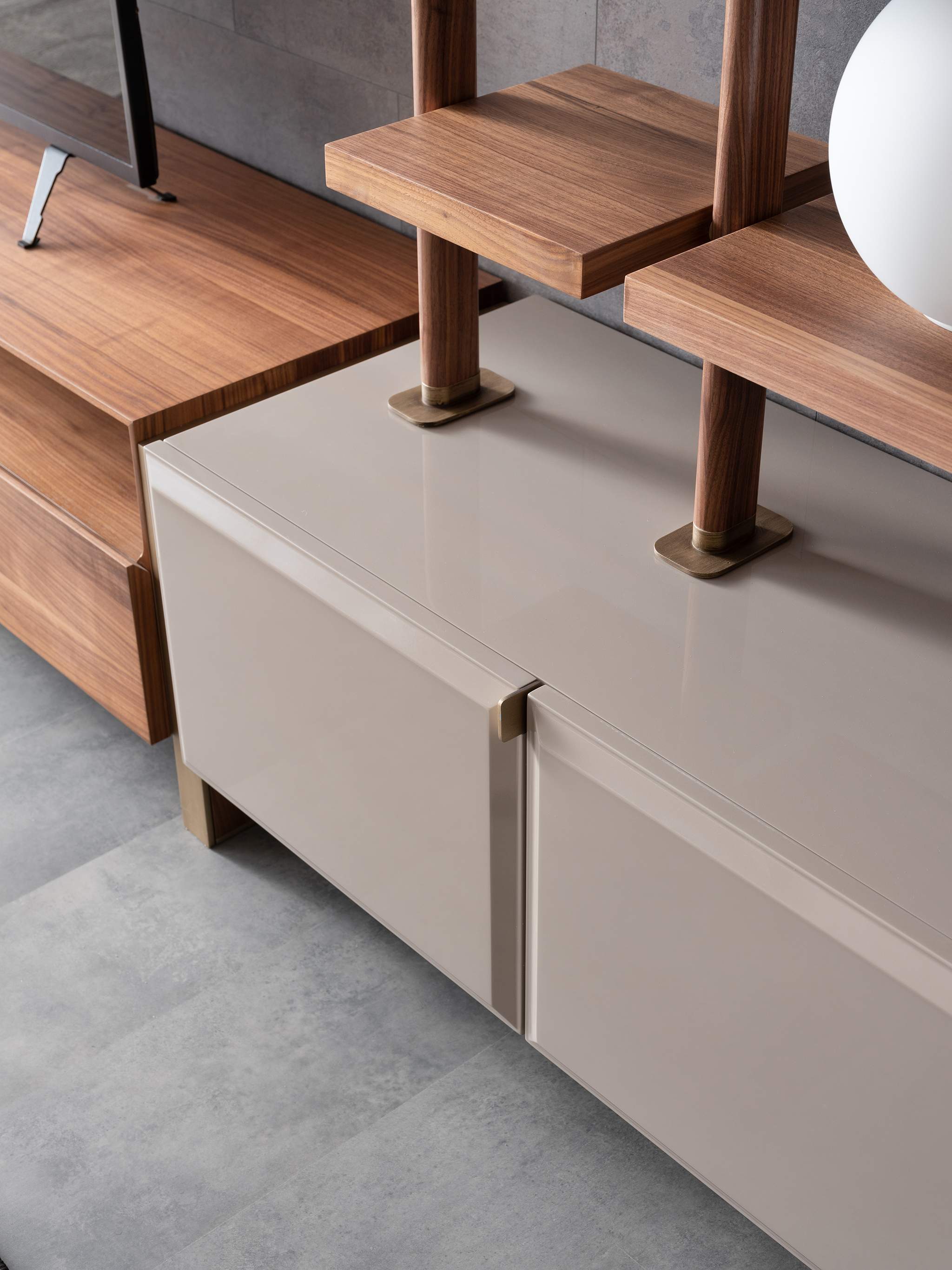 Unitate TV Pearl