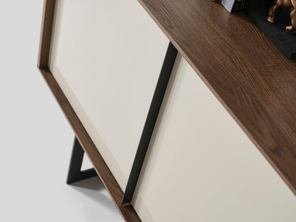 Unitate de perete Light