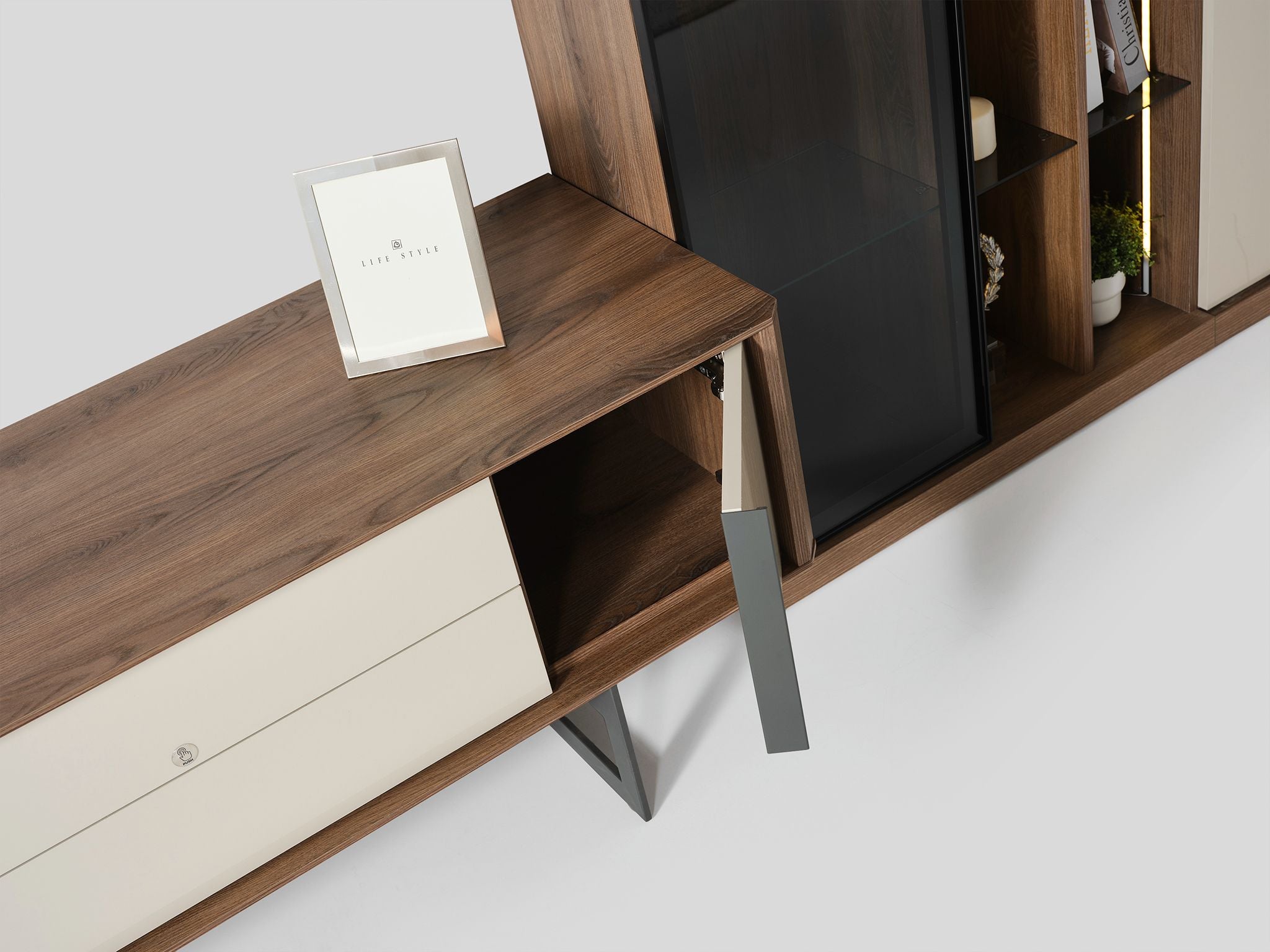 Unitate de perete Light